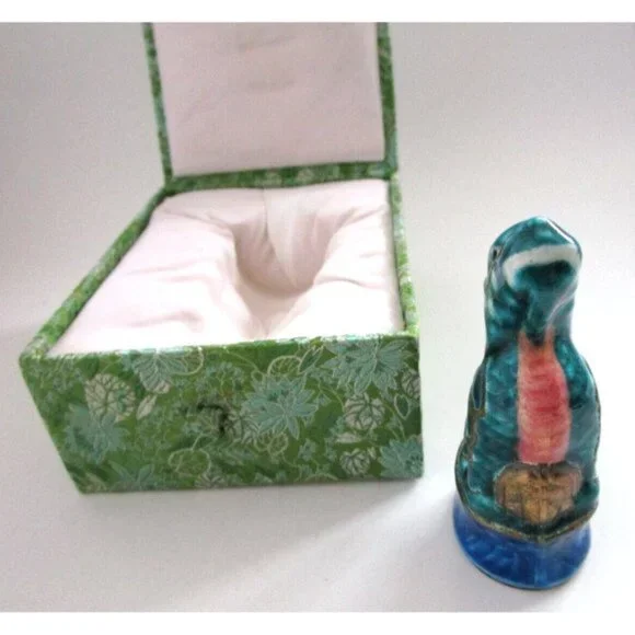VTG Asian Porcelain QiLin Animal Unicorn Figurine with Box - Blessings & Luck